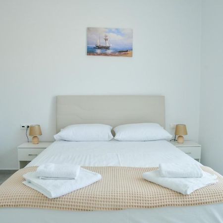 Zeras Apartments Adámas Eksteriør bilde
