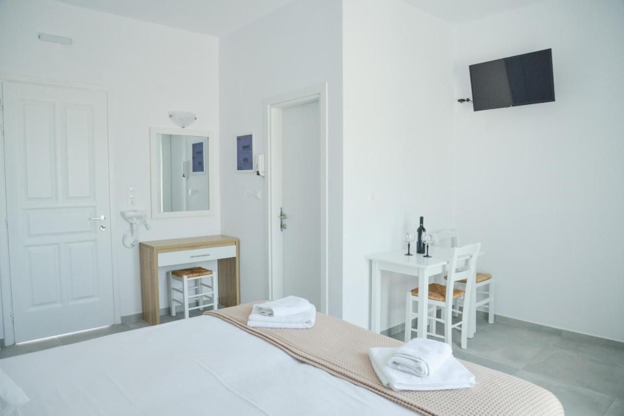 Zeras Apartments Adámas Eksteriør bilde
