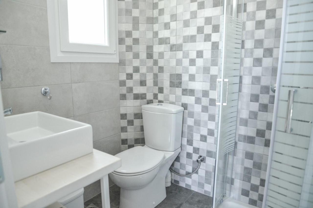 Zeras Apartments Adámas Eksteriør bilde