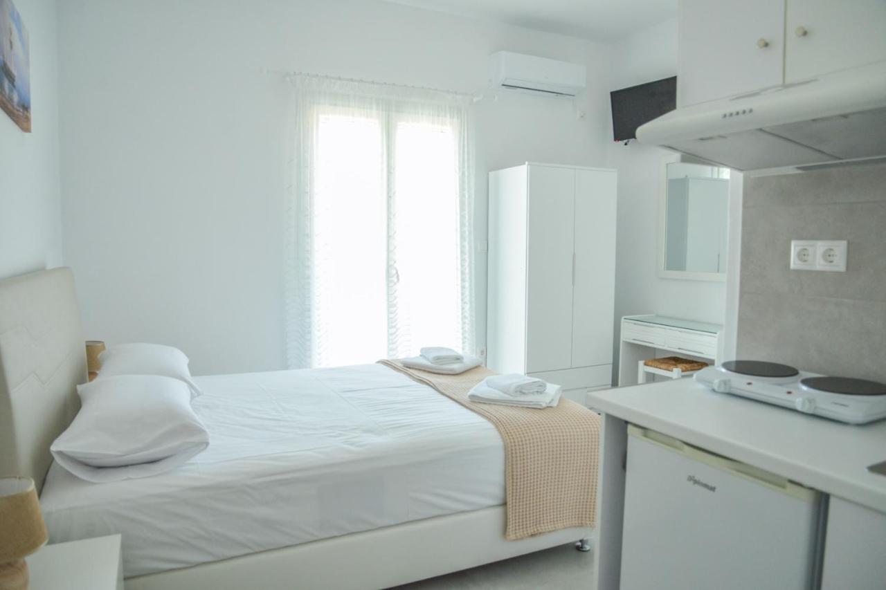 Zeras Apartments Adámas Eksteriør bilde