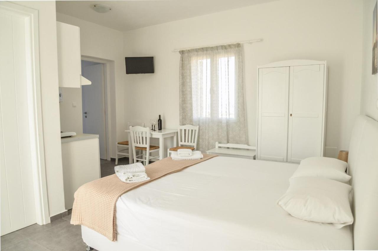 Zeras Apartments Adámas Eksteriør bilde