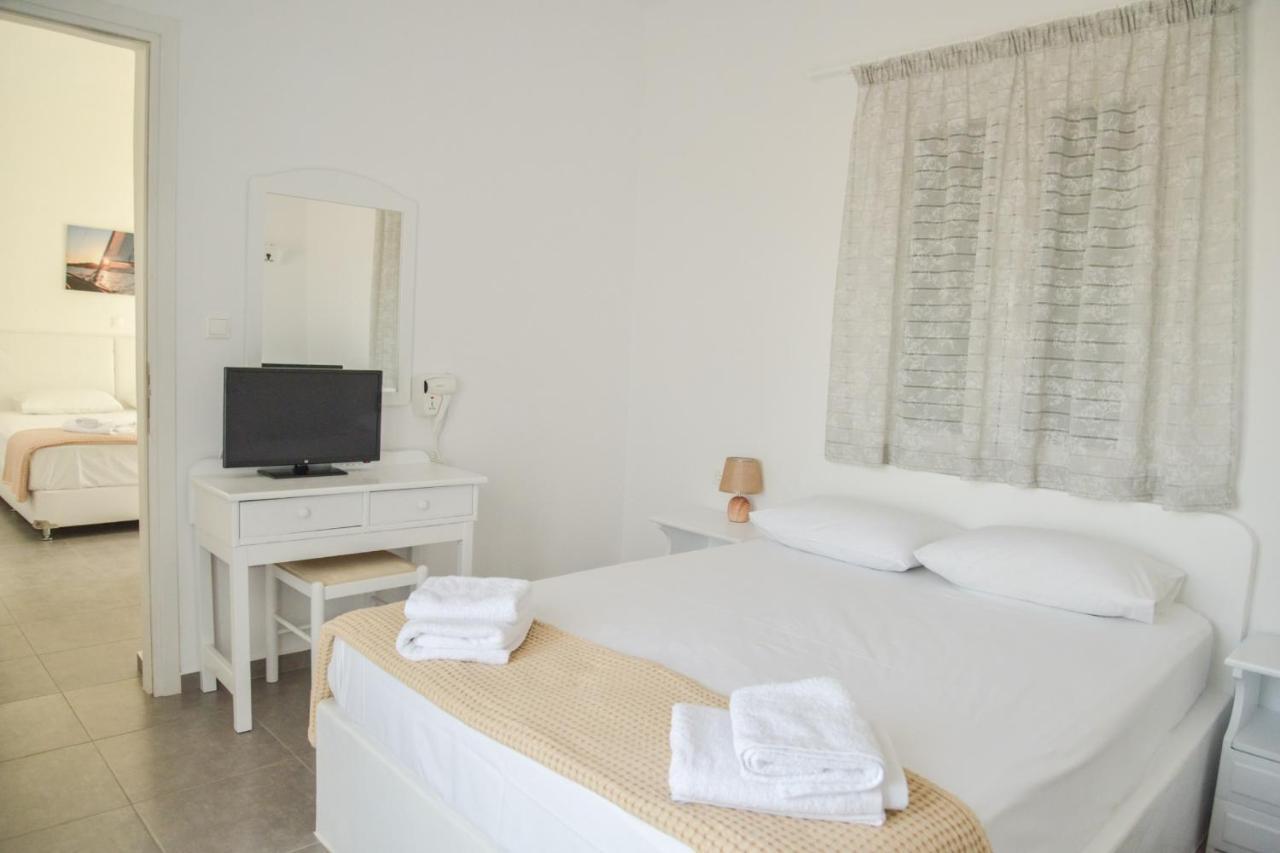 Zeras Apartments Adámas Eksteriør bilde