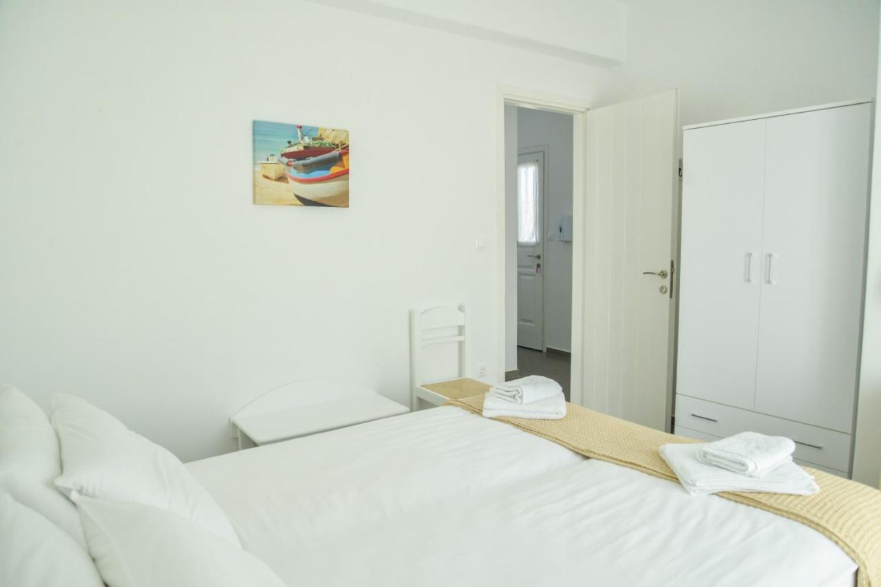 Zeras Apartments Adámas Eksteriør bilde