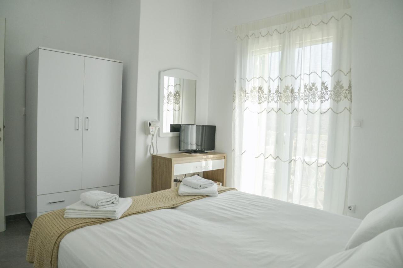 Zeras Apartments Adámas Eksteriør bilde